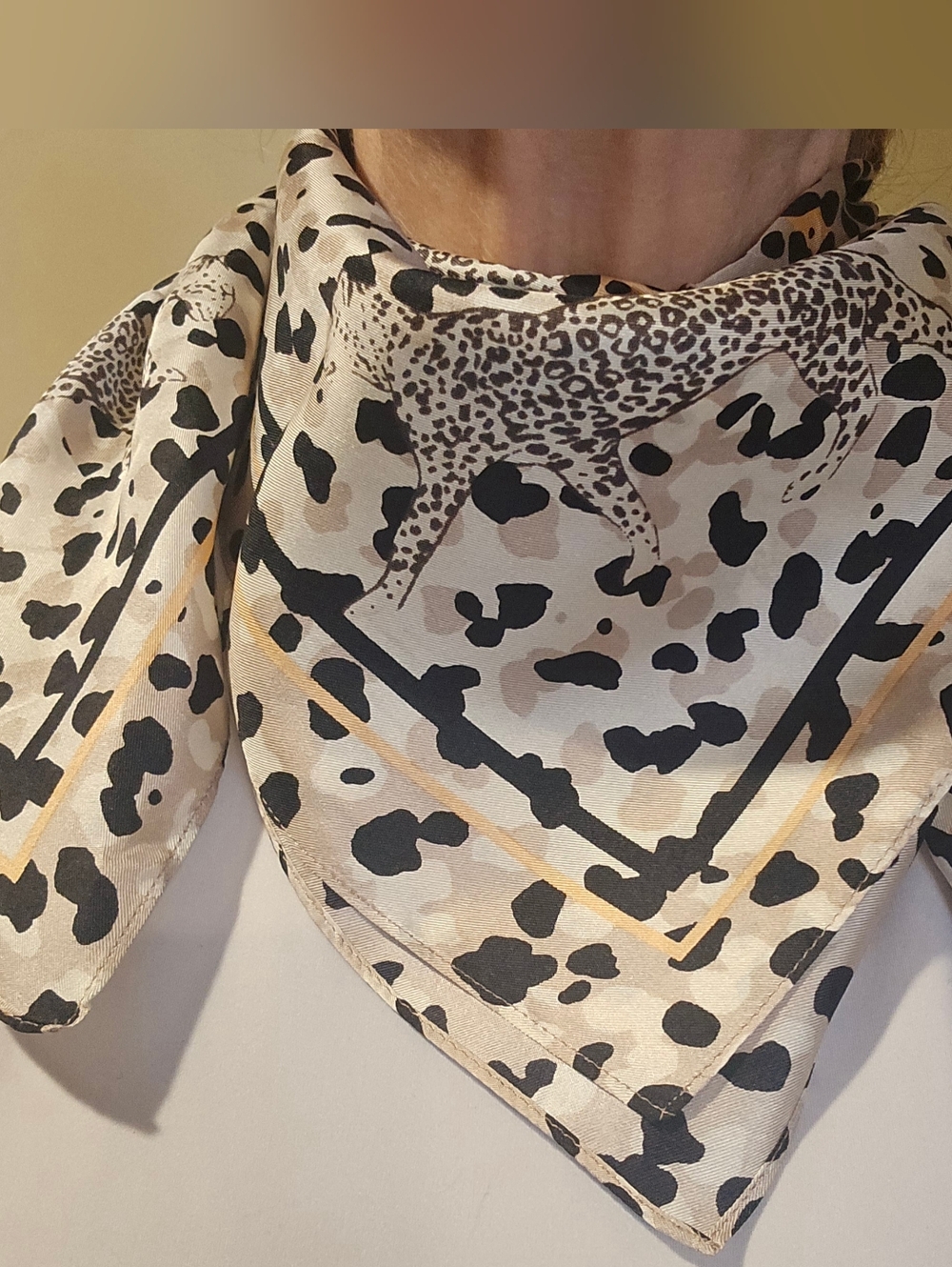100% Silk Leopard-print Square scarf 25x25"